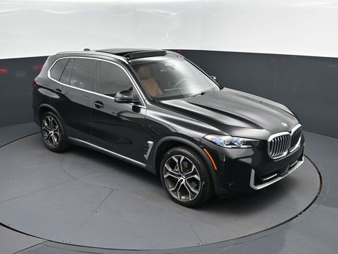Certified 2024 BMW X5 sDrive40i w/ Premium Package RWD image 36