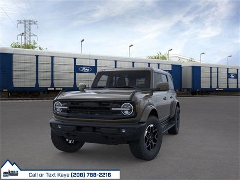 New 2025 Ford Bronco Outer Banks image 2