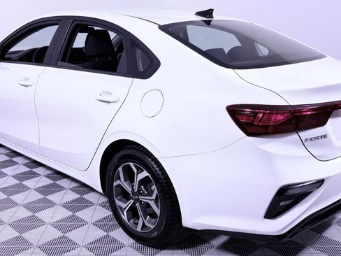 Used 2021 Kia Forte LXS FWD image 4