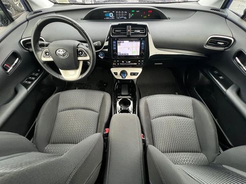 Certified 2018 Toyota Prius Three image 23