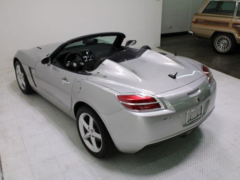 Used 2008 Saturn Sky w/ Premium Trim Package image 17