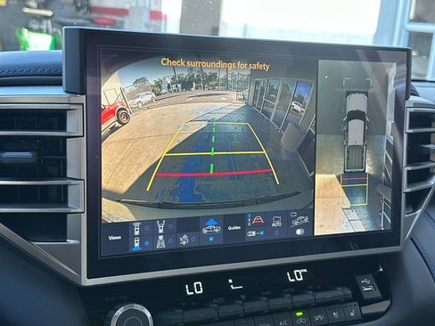 New 2026 Toyota Tundra Limited AWD/4WD image 17