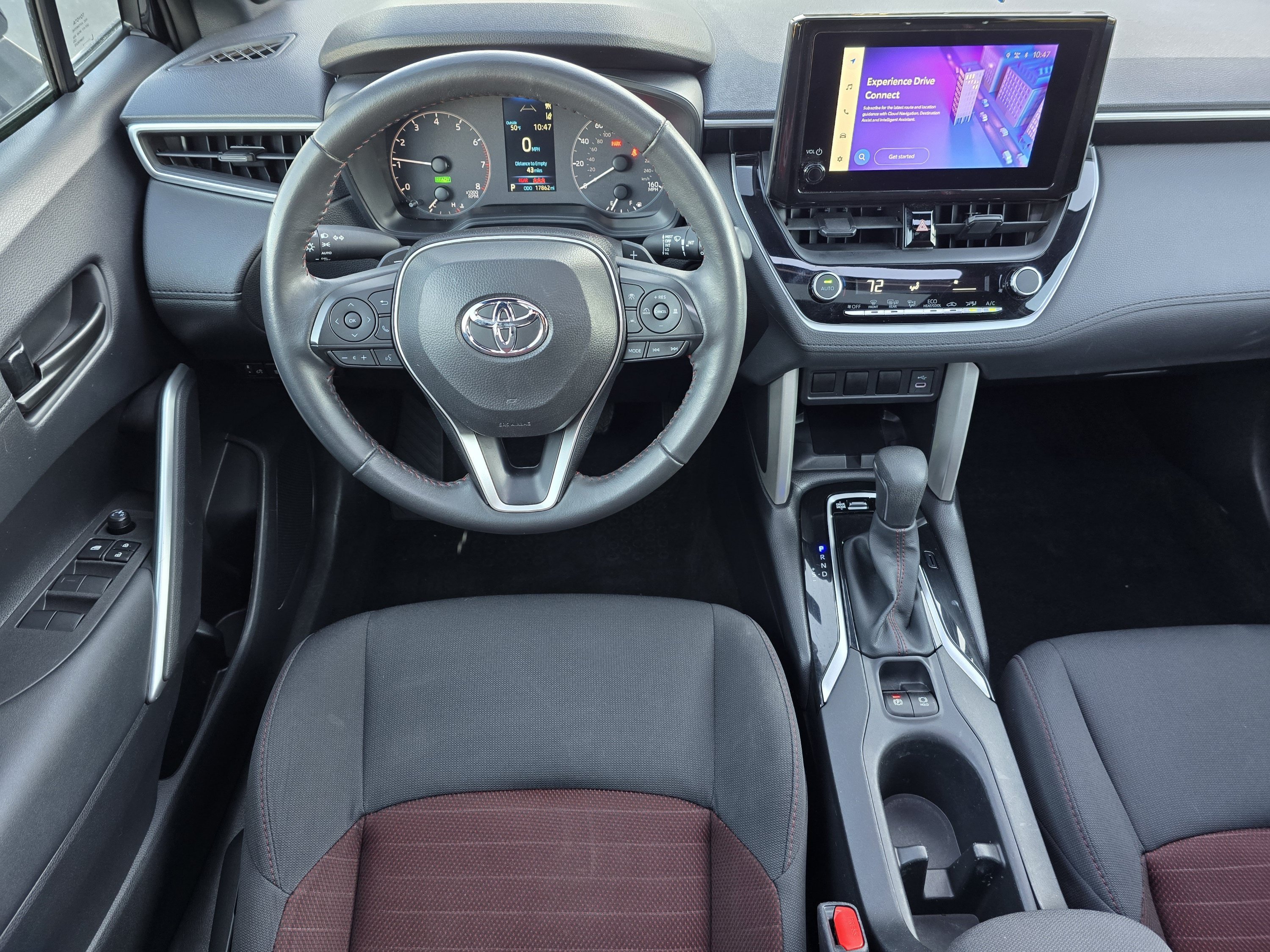 Used 2024 Toyota Corolla Cross AWD Hybrid w/ Moonroof Package image 4