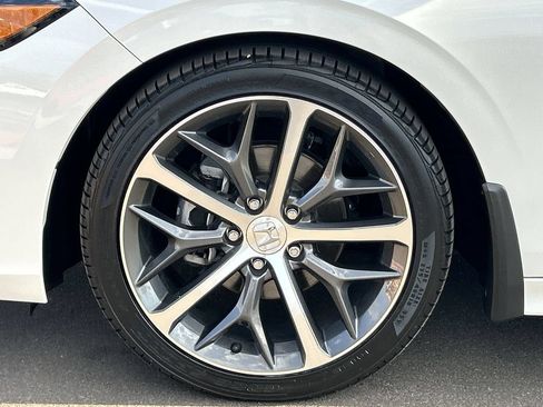 Used 2022 Honda Civic Touring image 34