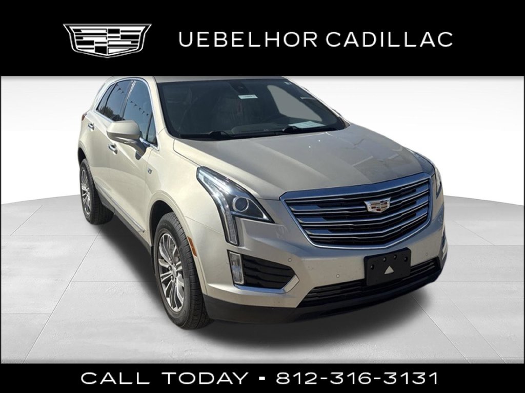 Used 2017 Cadillac XT5 Luxury w/ Driver Awareness Package FWD image 3