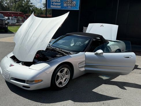 Used 1998 Chevrolet Corvette Convertible w/ Memory Pkg RWD image 22