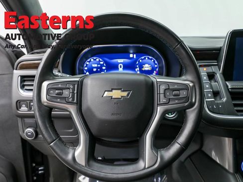 Used 2023 Chevrolet Suburban Premier image 10