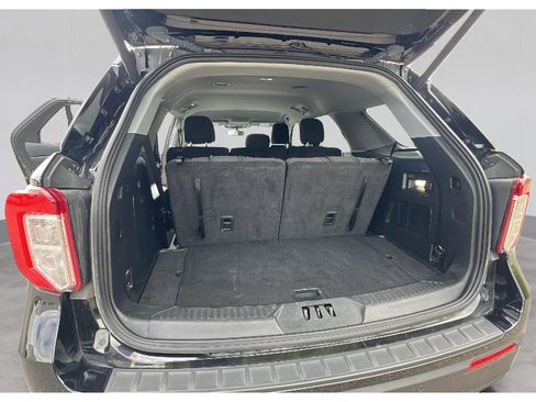 Certified 2022 Ford Explorer XLT image 24