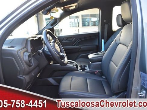 Used 2025 Chevrolet Colorado Trail Boss image 18