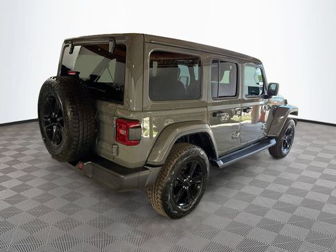 Used 2022 Jeep Wrangler Unlimited Sahara AWD/4WD image 6