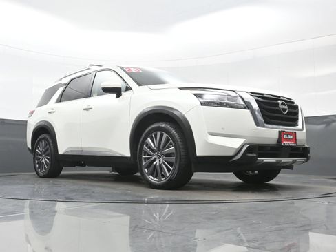 Used 2023 Nissan Pathfinder SL w/ SL Premium Package AWD/4WD image 29