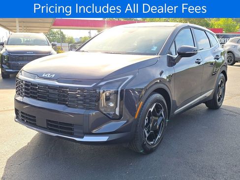 New 2026 Kia Sportage EX FWD image 6
