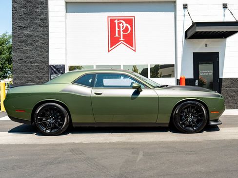 Used 2022 Dodge Challenger R/T w/ T/A Package RWD image 9