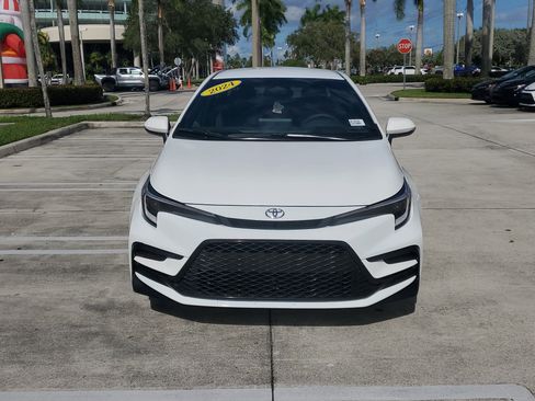 Used 2024 Toyota Corolla SE image 8
