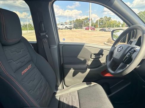 New 2026 Nissan Frontier PRO-4X w/ Pro-4x Convenience Package AWD/4WD image 12