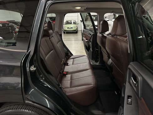 Used 2018 Subaru Forester 2.5i Touring w/ Popular Package #2 image 14