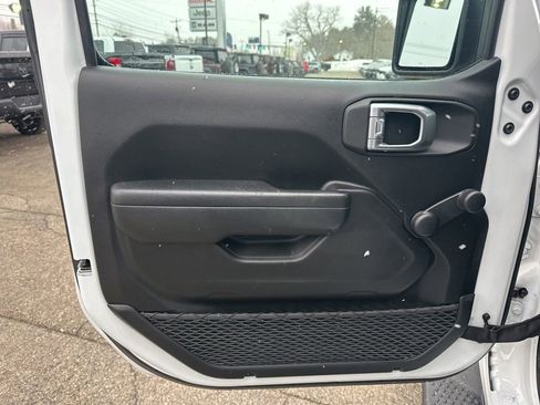 Used 2023 Jeep Wrangler Sport image 13