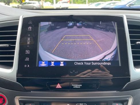 Used 2018 Honda Pilot EX image 21