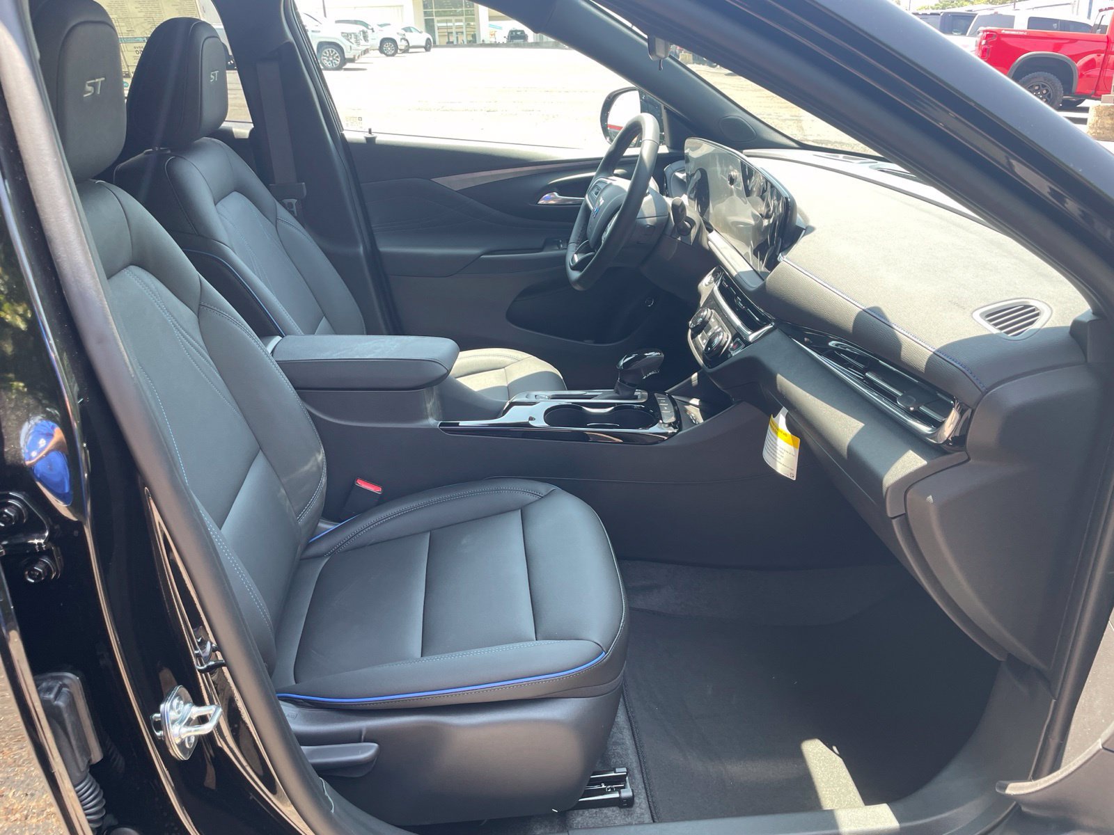 New 2026 Buick Envista Sport Touring w/ Convenience I Package FWD image 35