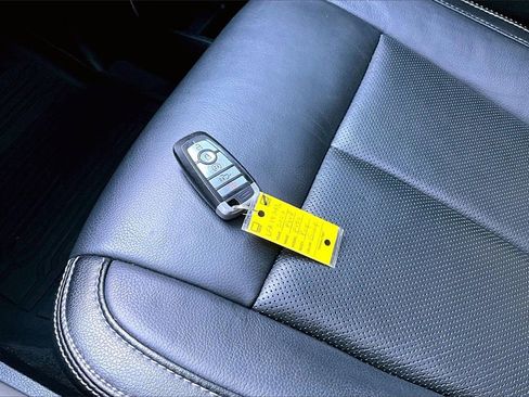 Used 2020 Ford F150 Lariat w/ Equipment Group 502A Luxury image 10