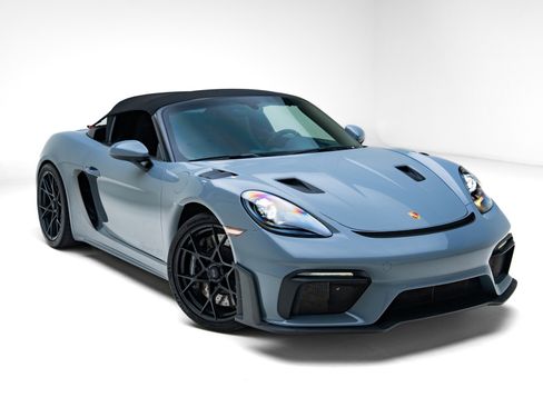 Used 2024 Porsche 718 Boxster Spyder RS RWD image 25