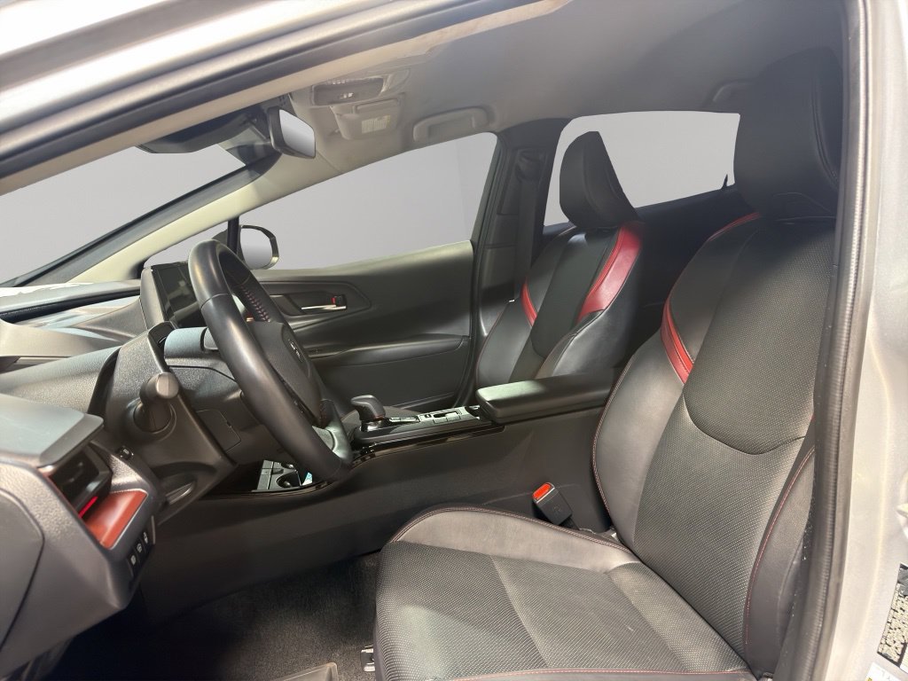 Used 2024 Toyota Prius Prime FWD image 9