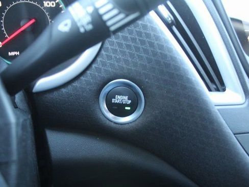 Used 2024 Chevrolet Malibu RS FWD image 24