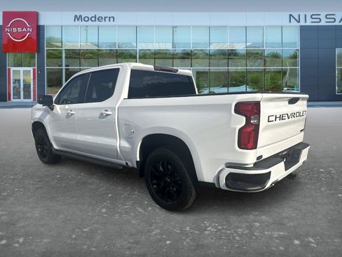 Used 2023 Chevrolet Silverado 1500 RST w/ Z71 Off-Road Package AWD/4WD image 7