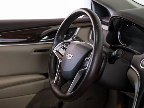 Used 2016 Cadillac XTS Premium FWD image 14