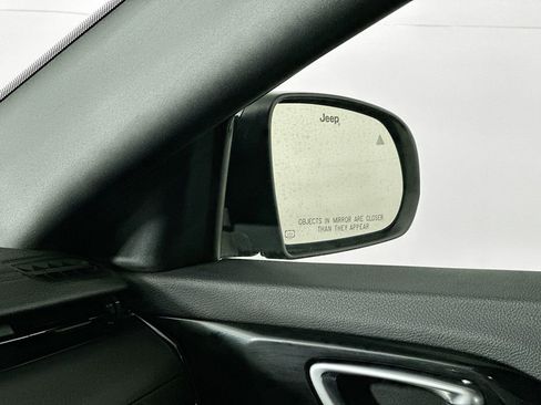 Certified 2025 Jeep Compass Trailhawk w/ Trailhawk Elite Group image 29