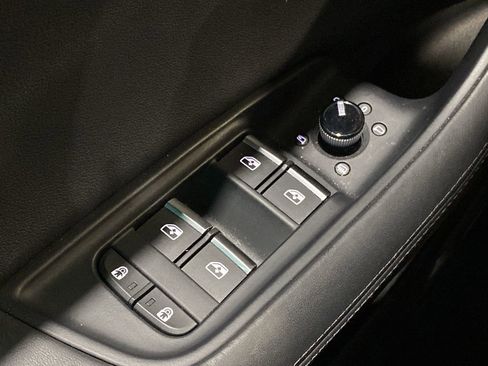 Used 2023 Audi Q8 Prestige w/ Prestige Package image 9