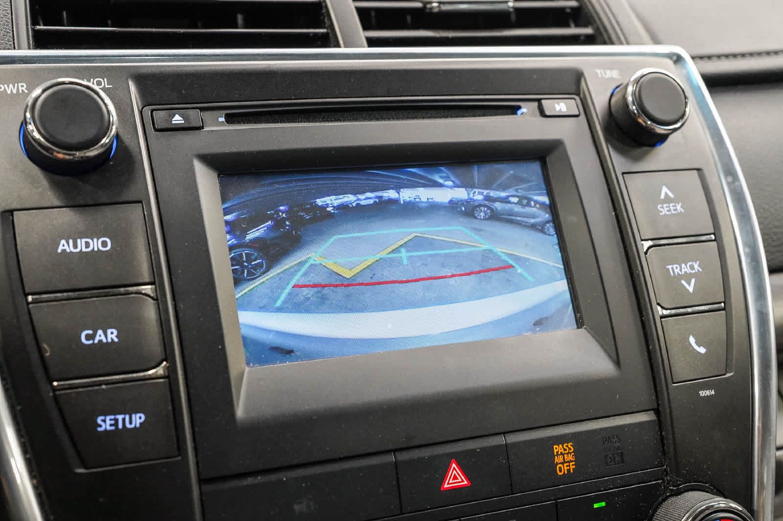 Used 2016 Toyota Camry LE FWD image 25