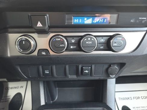 Used 2022 Toyota Tacoma SR image 24