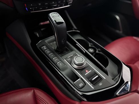 Used 2022 Maserati Levante Modena AWD/4WD image 11