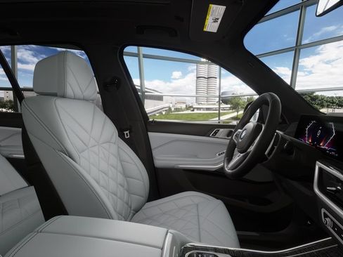New 2026 BMW X5 xDrive40i w/ M Sport Package AWD/4WD image 34
