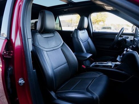 Used 2022 Ford Explorer ST w/ Equipment Group 401A AWD/4WD image 33