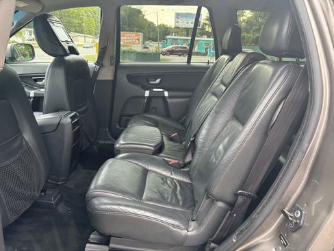 Used 2010 Volvo XC90 3.2 image 20