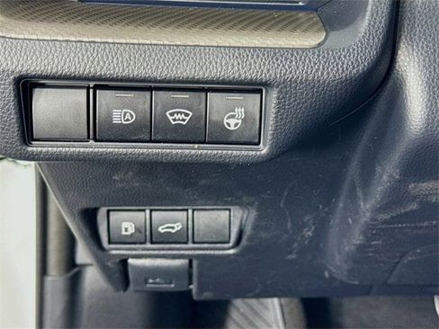 Used 2024 Toyota Prius Limited image 10