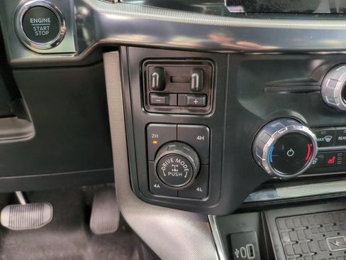 Used 2025 Ford F150 Platinum AWD/4WD image 30