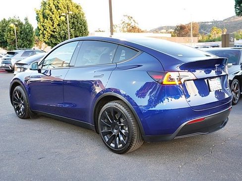 Used 2021 Tesla Model Y Long Range AWD/4WD image 6