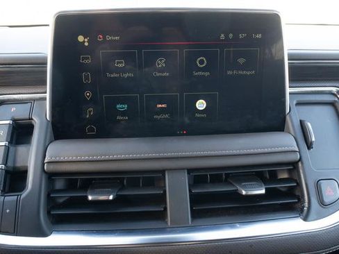 Used 2023 GMC Yukon XL SLT image 19