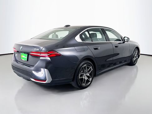 Used 2026 BMW 530i RWD image 10