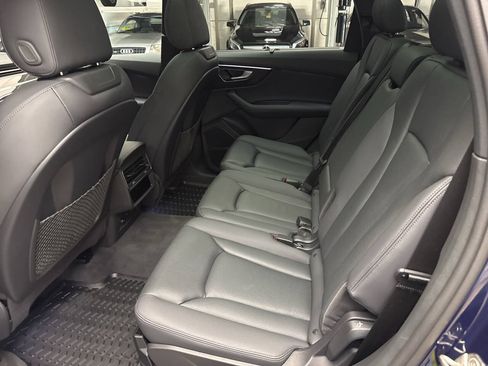 Used 2023 Audi Q7 3.0T Premium Plus w/ Premium Plus Package AWD/4WD image 29