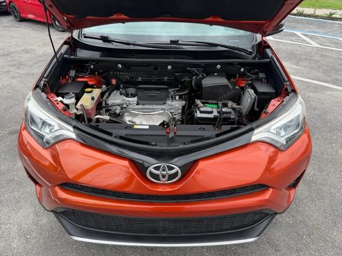 Used 2016 Toyota RAV4 SE FWD image 31