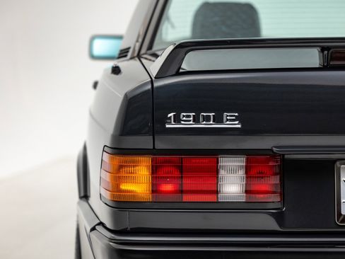 Used 1987 Mercedes-Benz 190 E 2.3-16 image 29