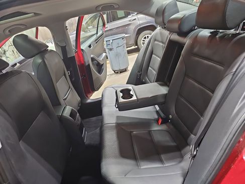 Used 2016 Volkswagen Jetta SEL w/ Lighting Package image 13