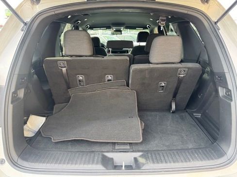 Used 2025 Honda Pilot Sport image 10