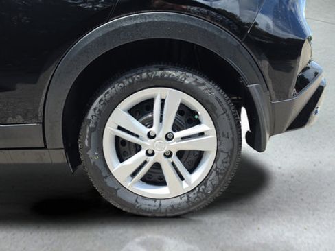 Certified 2025 Nissan Kicks Play S FWD image 35