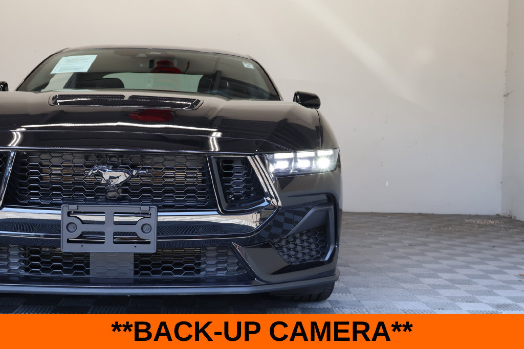 Used 2025 Ford Mustang GT RWD image 5