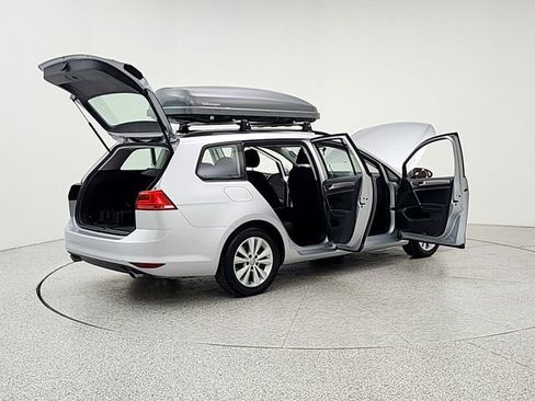 Used 2017 Volkswagen Golf S AWD/4WD image 11